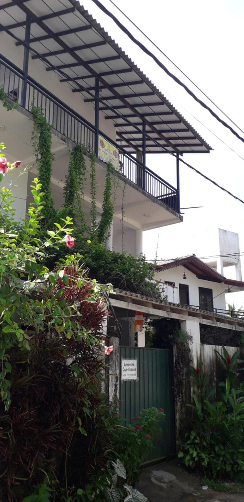 Ameesha guesthouse Unawatuna Buitenkant foto