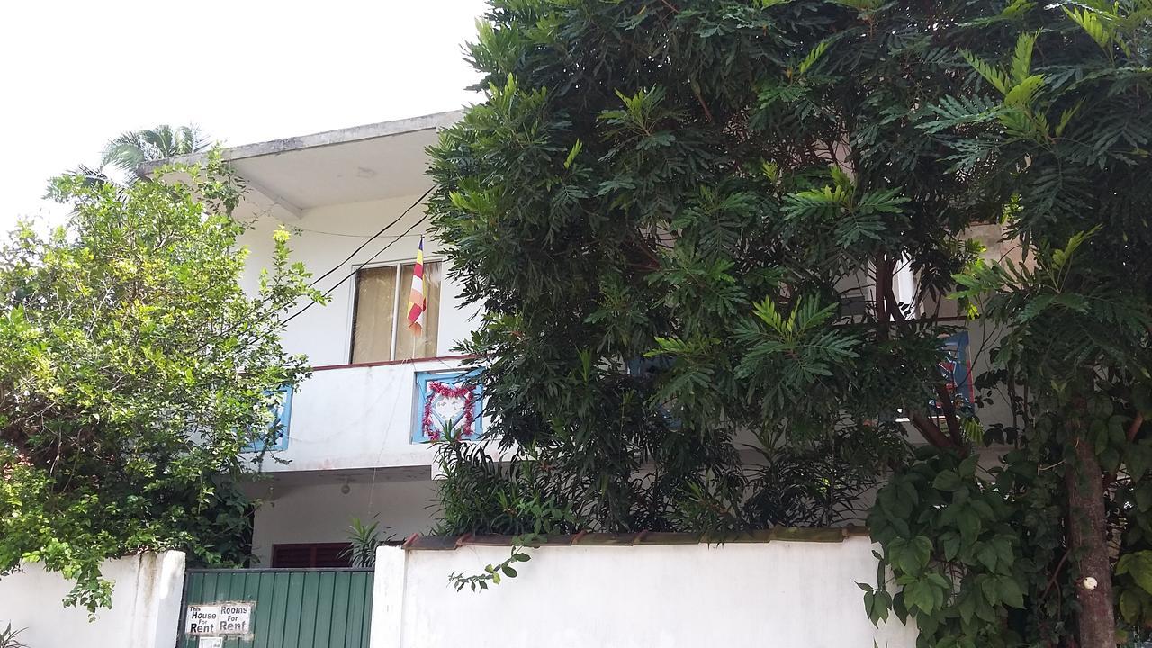Ameesha guesthouse Unawatuna Buitenkant foto