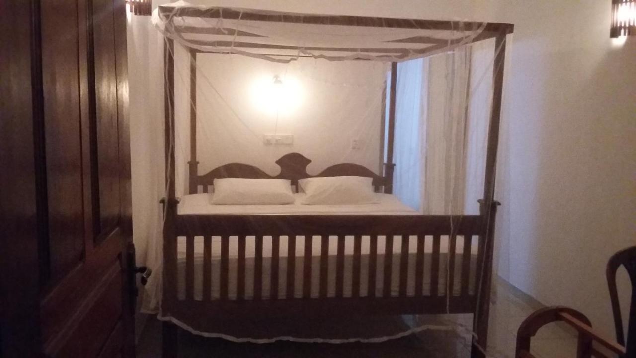 Ameesha guesthouse Unawatuna Buitenkant foto